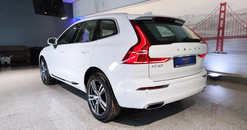 Volvo XC 60 cena 246600 przebieg: 74656, rok produkcji 2021 z Puck małe 781